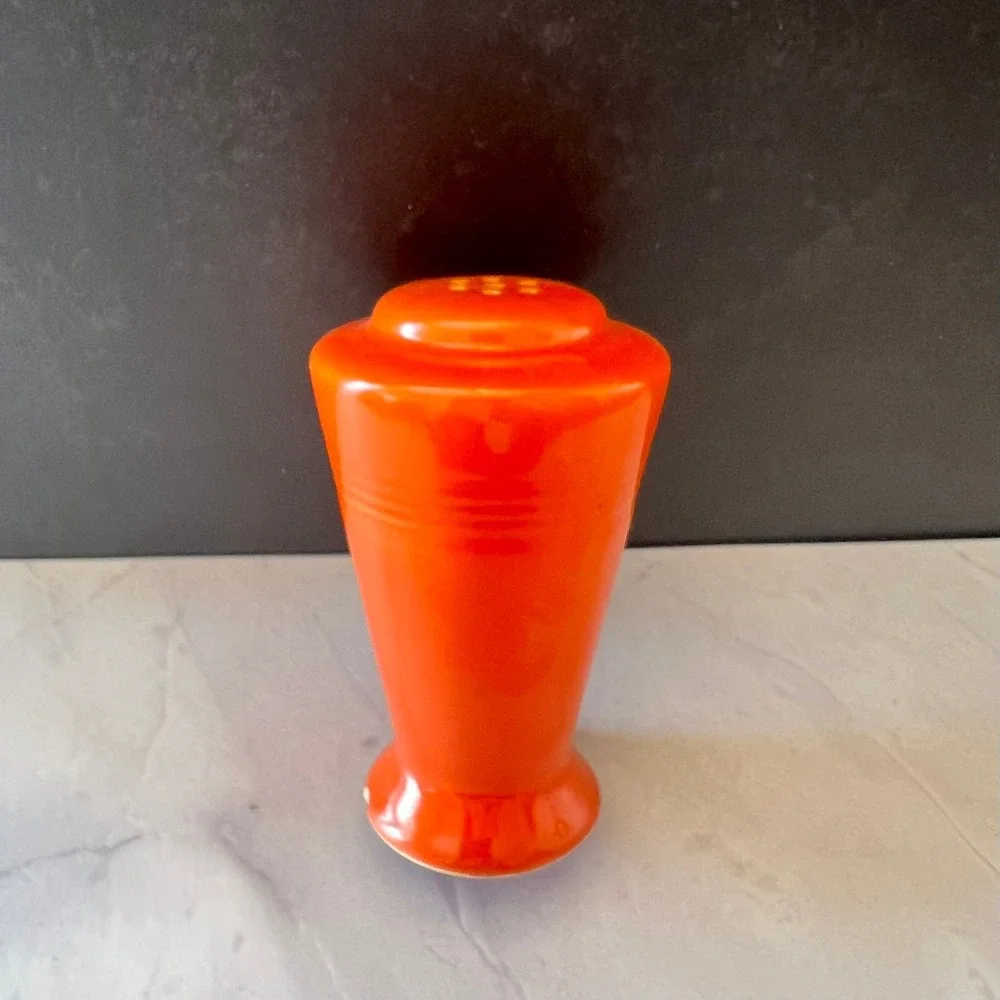 Fiesta Vintage Radioactive Orange Ceramic Pepper Shaker Art Deco Tapered 7 Hole